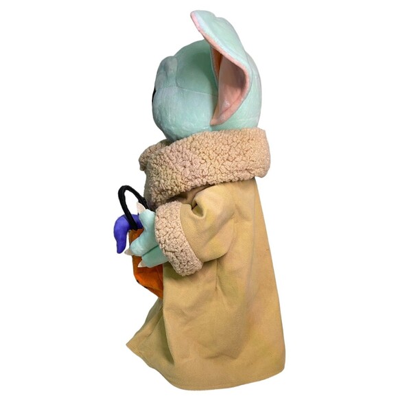 Disney Star Wars Mandalorian Baby Yoda Halloween Porch Greeter 20% Rare Large - Picture 3 of 14